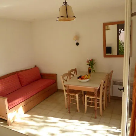 Avec Terrasse Et Piscine Chauffee * Saint-Raphaël